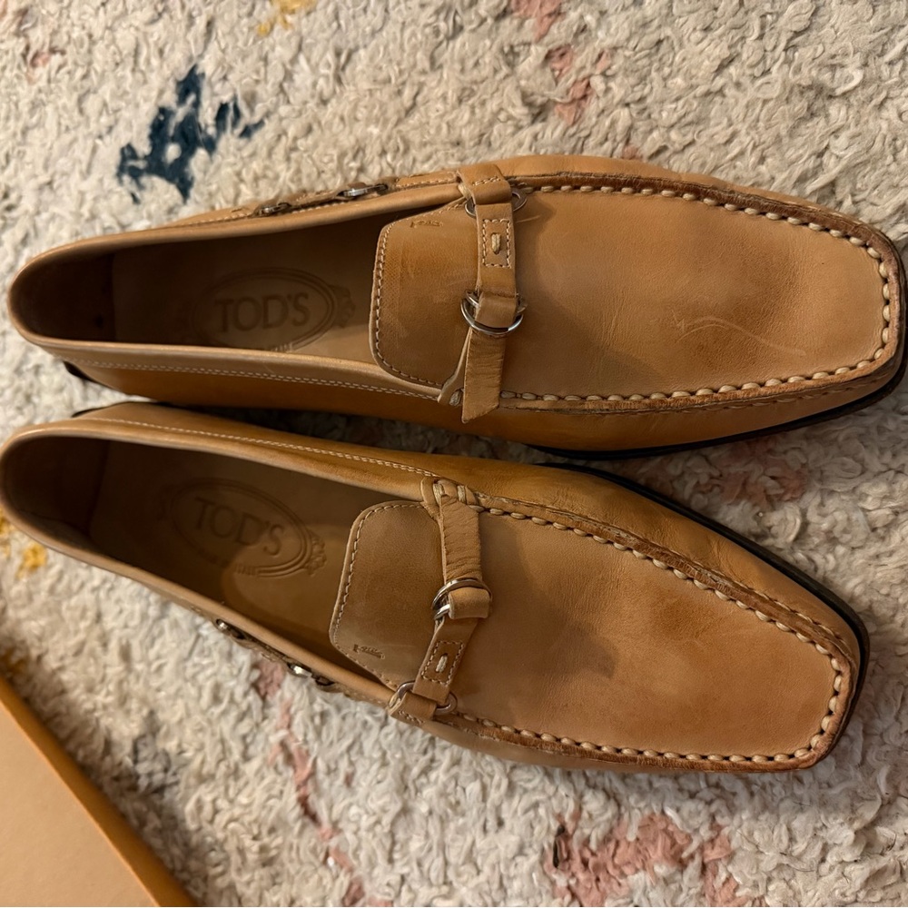 Tod's Tan Leather Women's Loafers